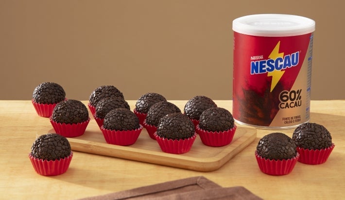 Imagem da receita Receita de Brigadeiro Gourmet com NESCAU Extra Cacau